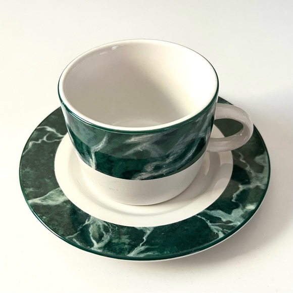 Set of 4 Newcor Vintage White & Green Coffee / Tea Cup and Saucer Plate - Picture 4 of 7